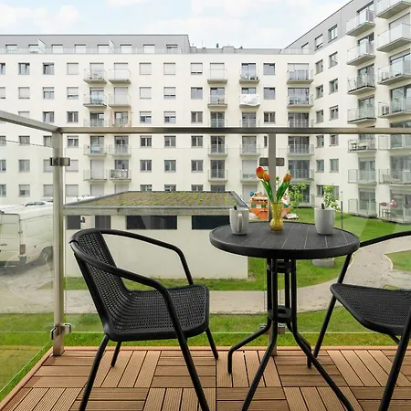 Spacious With Parking & Balcony In By Renters Poznań